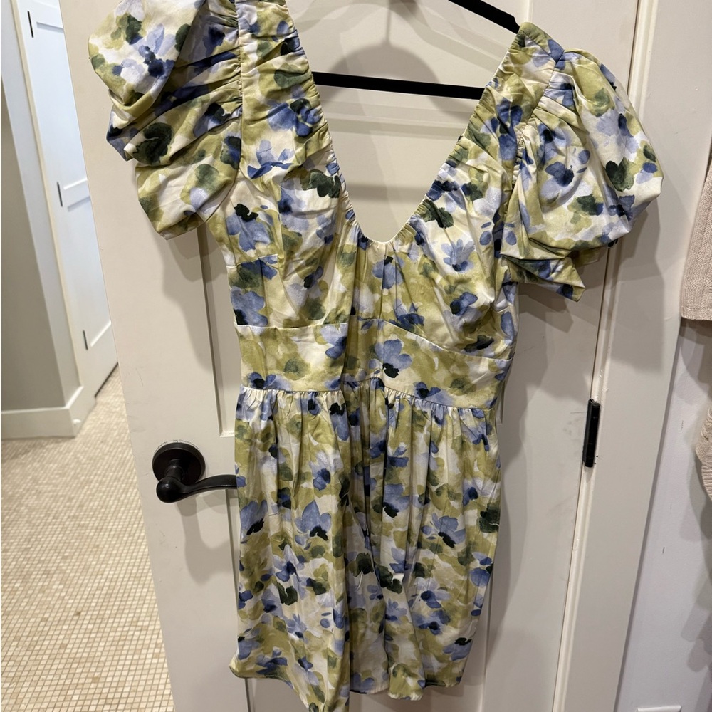 Abercrombie & Fitch Floral Smocked Dress